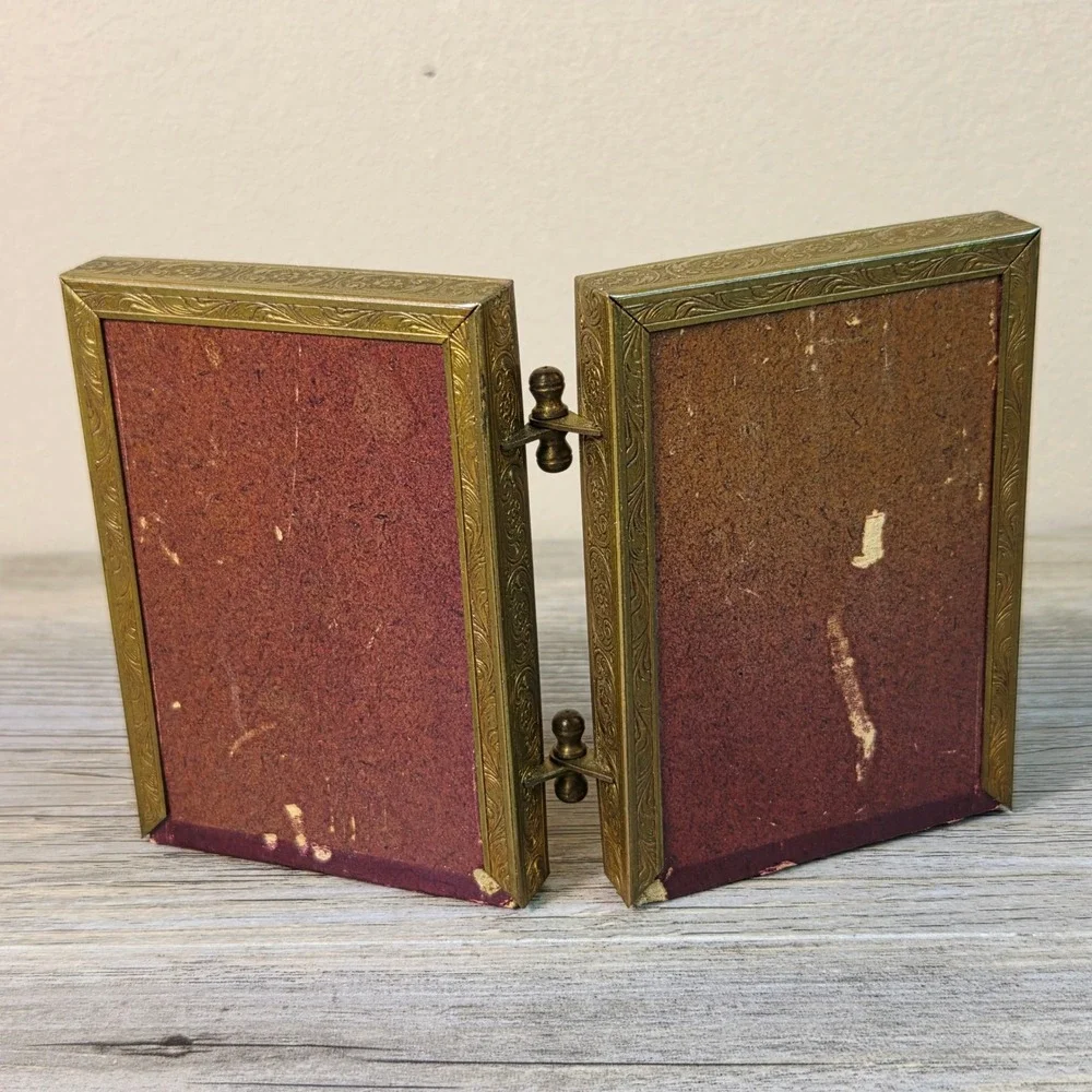 Vintage Mini Hinged Brass Double Picture Frame Bi Fold Oval Photo Desktop